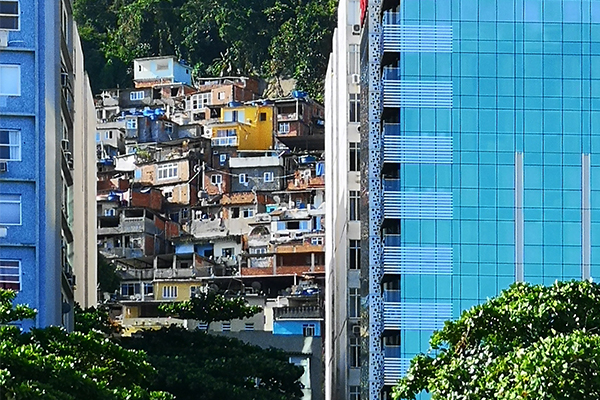 Praya Ipanema und Favelas